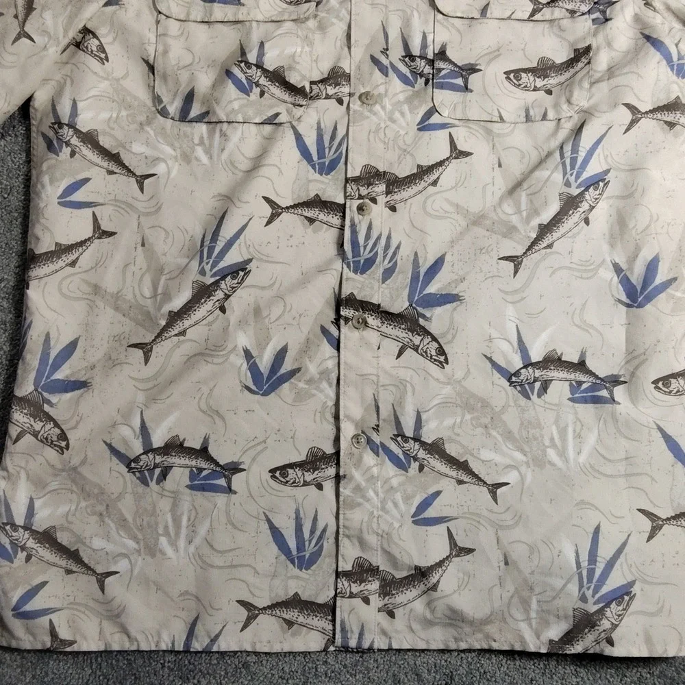 Chaps Shirt Mens M Beige Fish Print Short Sleeve Button  Casual Fishing Outdoor